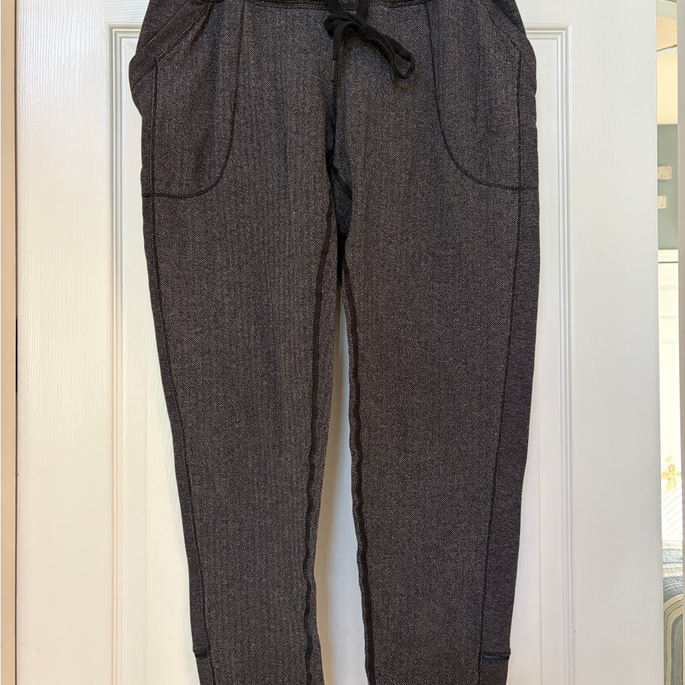 Lululemon Grey/Black Jogger Pants